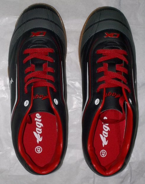 sepatu futsal original murah hitam merah gelap putih hitam